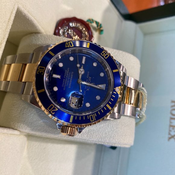 Rolex Submariner - Picture 2 of 7